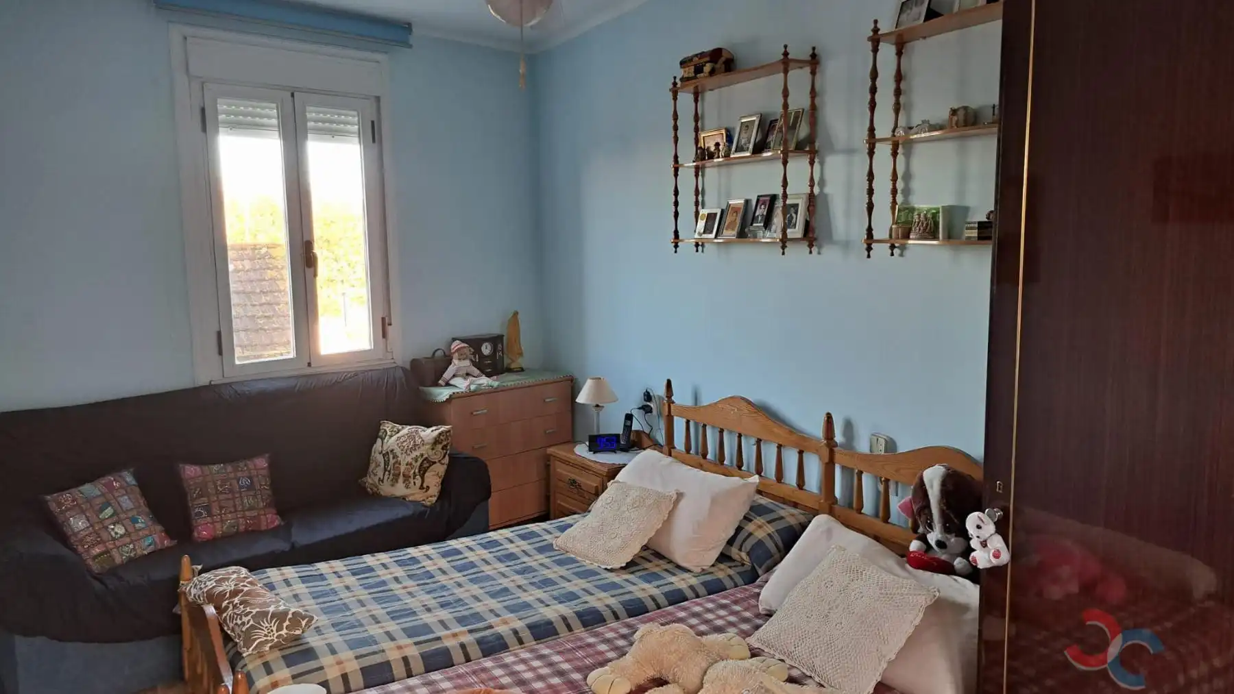 Dormitori de Casa o xalet en venda en Pontevedra Capital  amb Calefacció i Terrassa