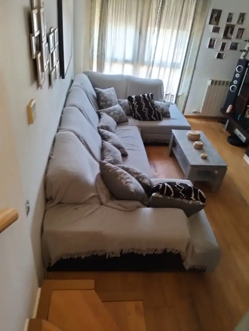 Sala de estar de Dúplex en venta en Cadrete con Aire acondicionado, Calefacción y Parquet