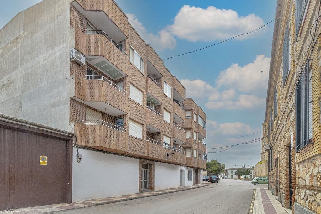 Exterior view of Flat for sale in La Villa de Don Fadrique  with Terrace and Balcony