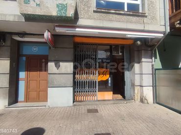 Locale commerciale in vendita a La Pola Siero