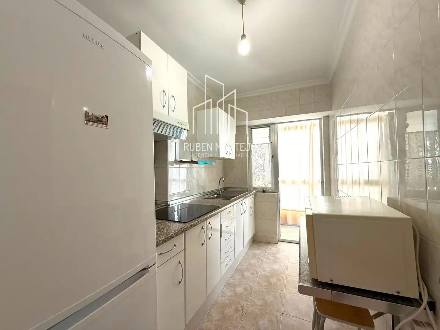 Kitchen of Flat for rent in Salamanca  with Heating, Terrace and Furnished