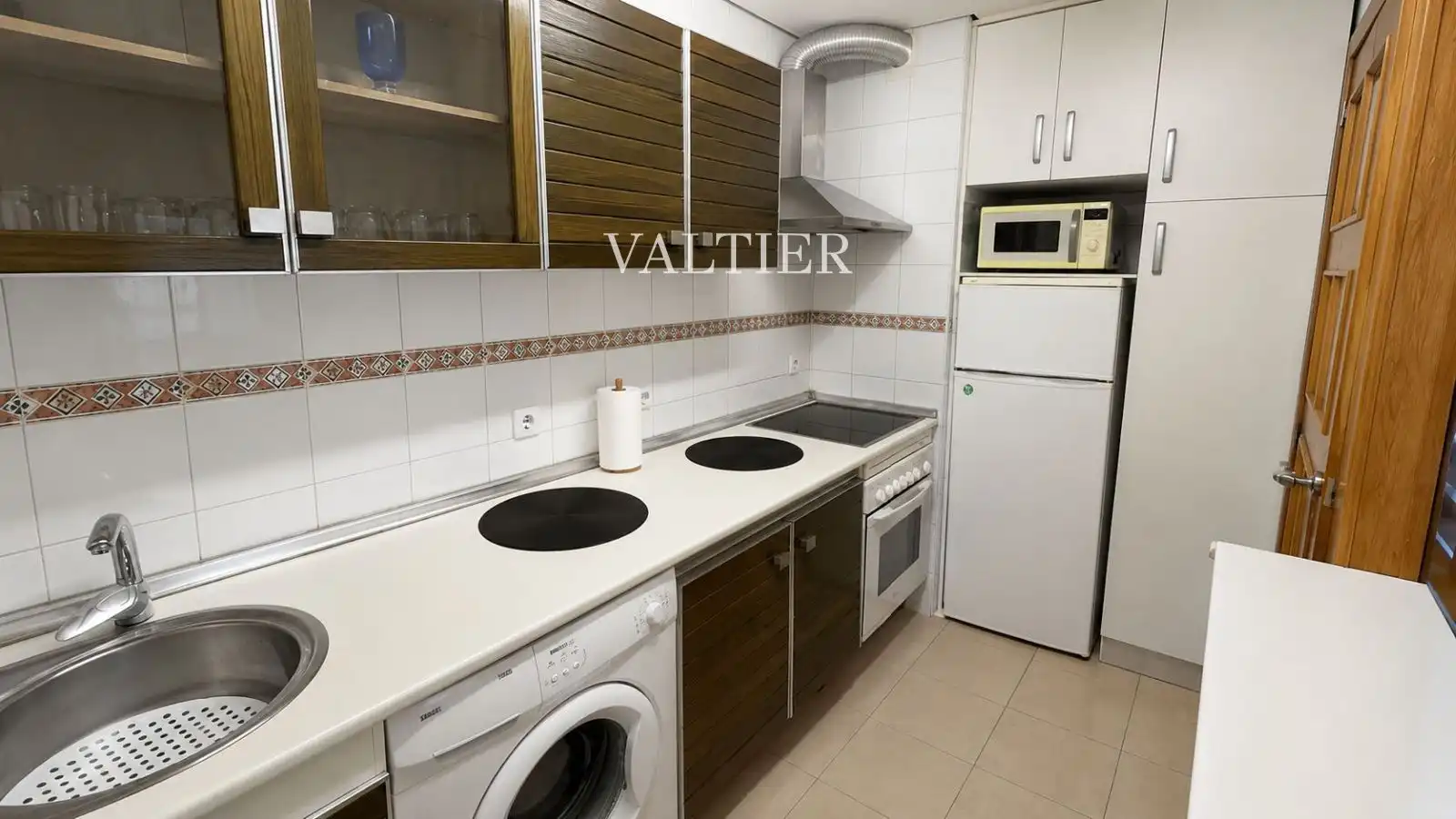 Kitchen of Flat for rent in Madrid  with Air Conditioner, Terrace and Furnished