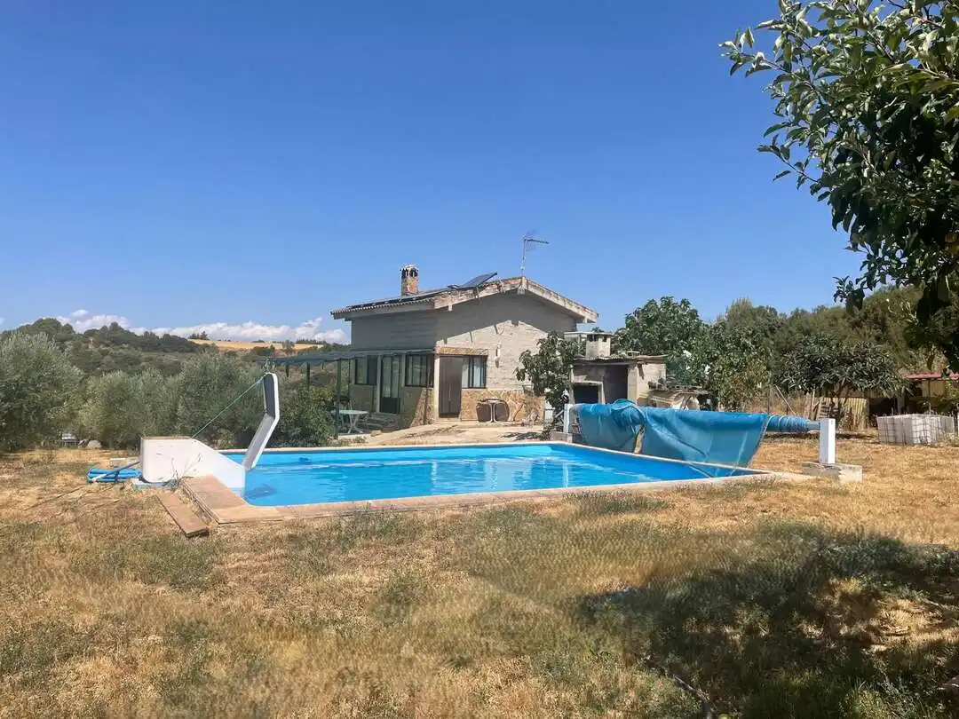 Piscina de Terreno en venta en Pueyo / Puiu