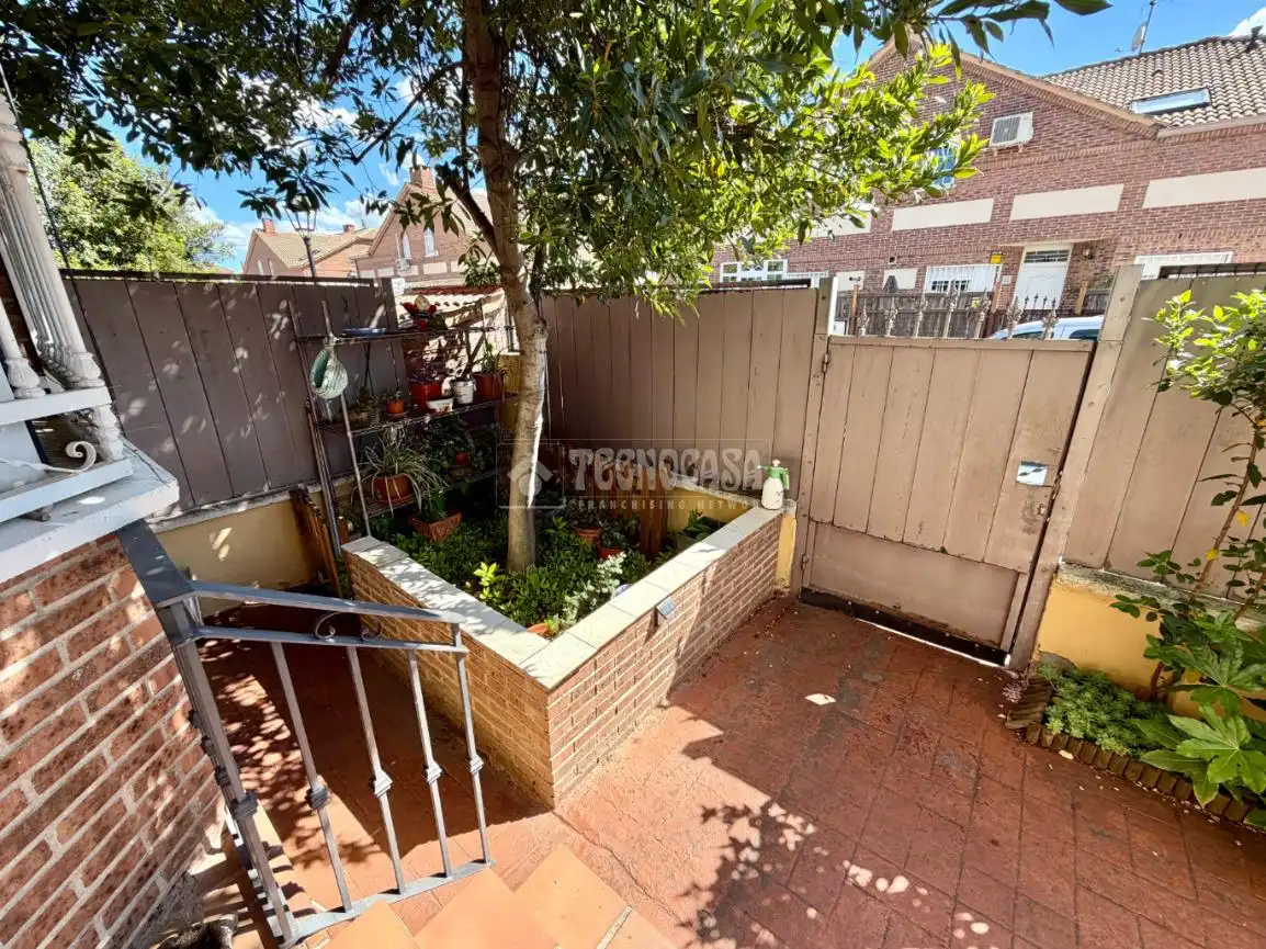 Terraza de Piso en venta en Villanueva de la Torre con Aire acondicionado y Calefacción