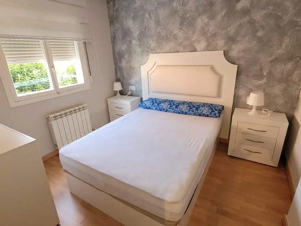 Bedroom of Flat for rent in Medina del Campo  with Heating, Furnished and Oven