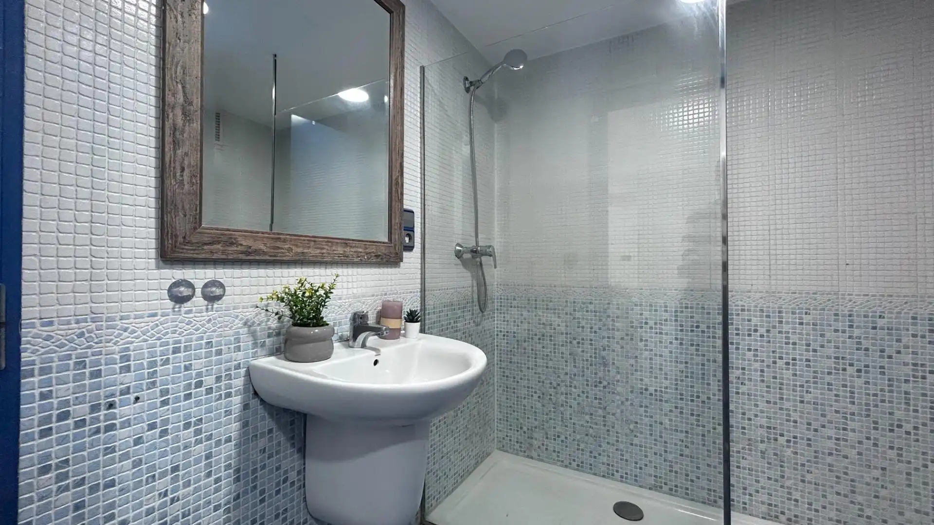 Zimmer in Plaza Plaza del Xúquer, 7, La Bega Baixa - Plaza Xúquer