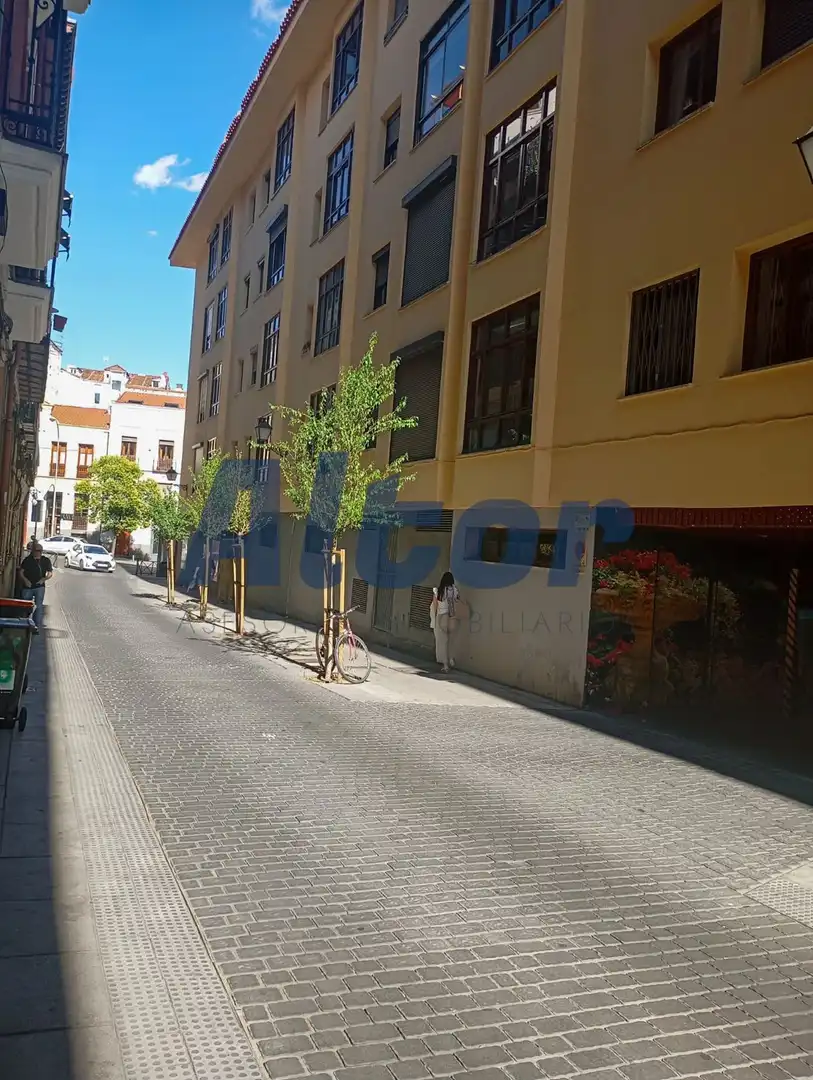 Vista exterior de Garaje en venta en Madrid