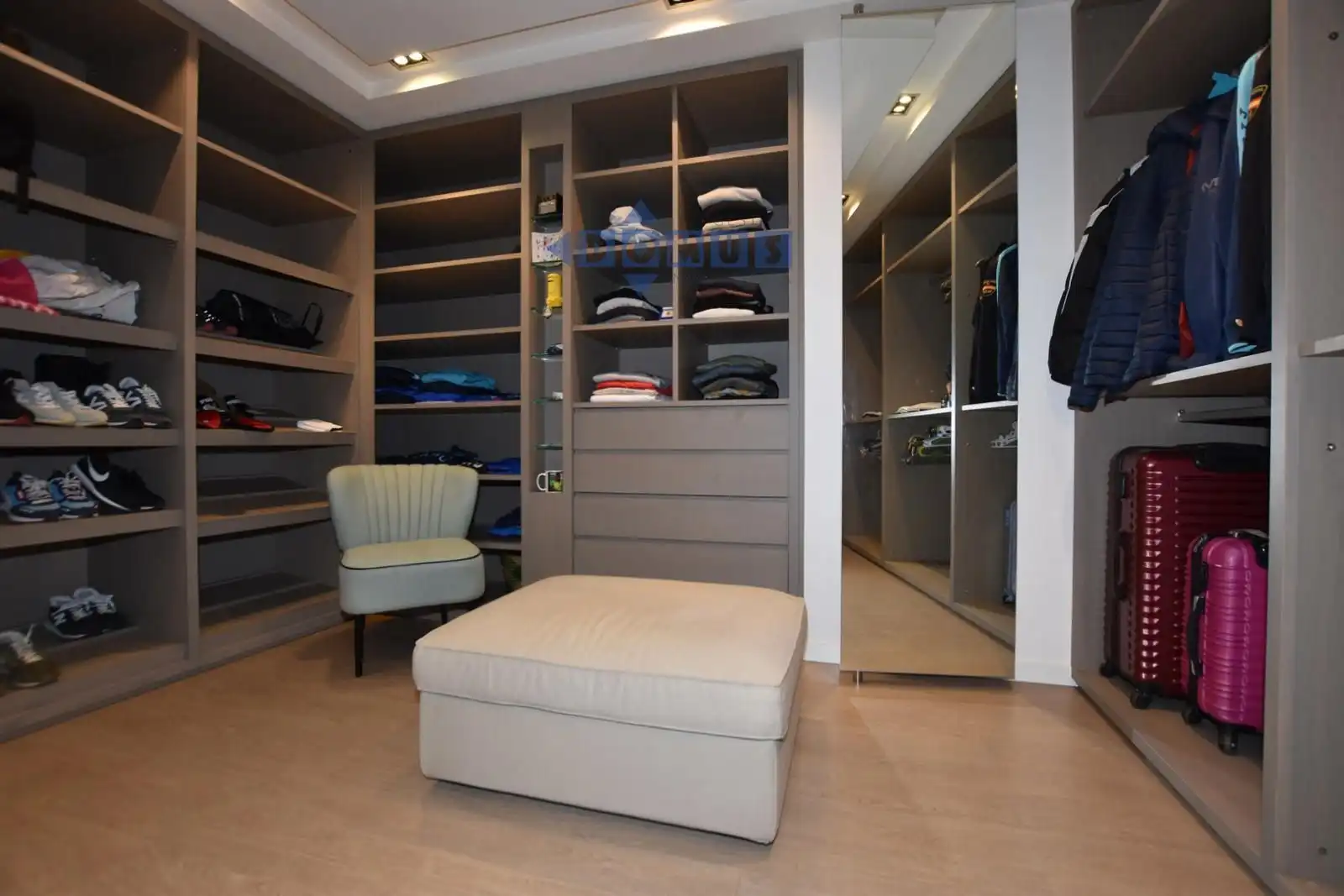 Habitación de Piso en venta en Ronda con Aire acondicionado, Calefacción y Amueblado