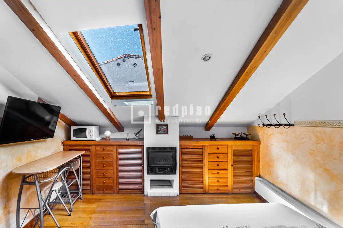 Bedroom of Study for rent in Madrid  with Air Conditioner, Parquet flooring and Terrace