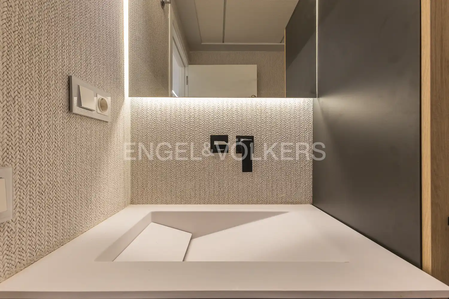 Badezimmer von Wohnung zur Miete in Dénia mit Klimaanlage, Heizung und Privatgarten
