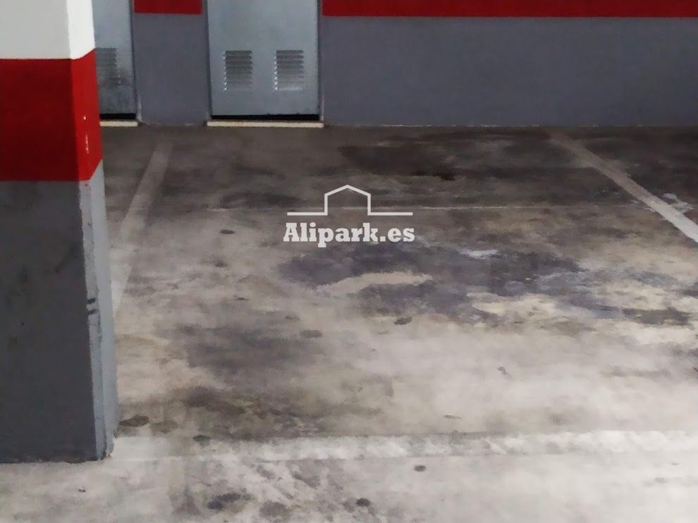Aparcament de Garatge en venda en Alicante / Alacant