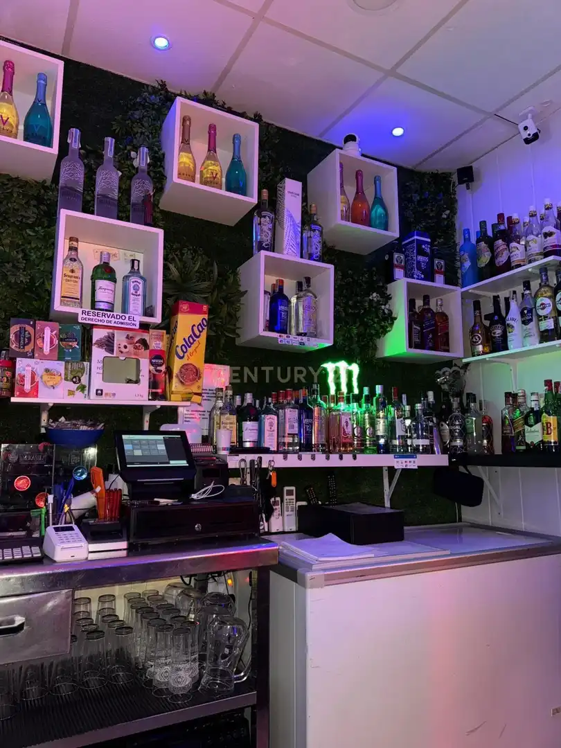 Local en traspaso en Torremolinos con Aire acondicionado