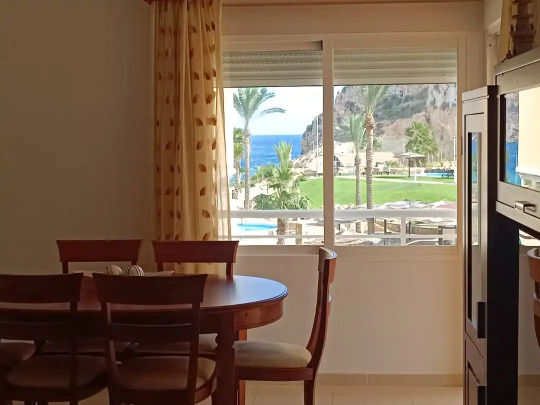 Esszimmer von Wohnung zur Miete in El Hornillo