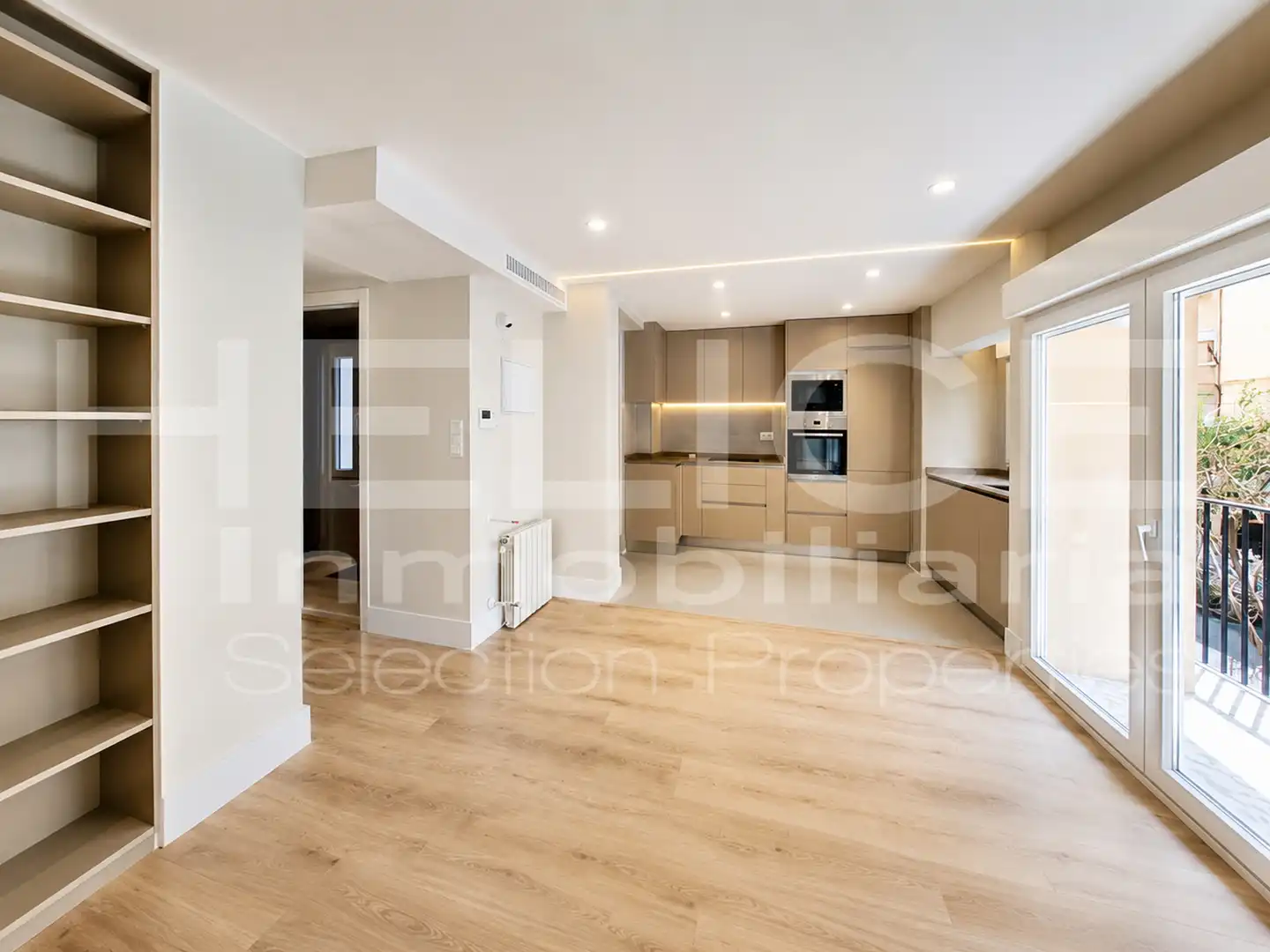 Sala d'estar de Pis en venda en Valencia amb Aire condicionat, Calefacció i Parquet