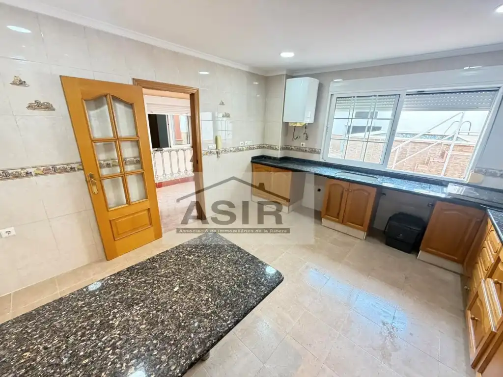 Casa amb piscina en venda a Calle Matilde Malo, imagen 17