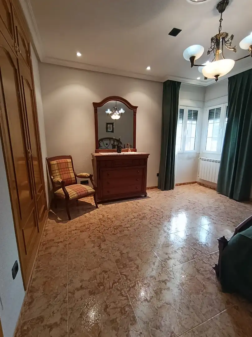 Bedroom of Houses for sale in Buendía  with Air Conditioner, Heating and Private garden
