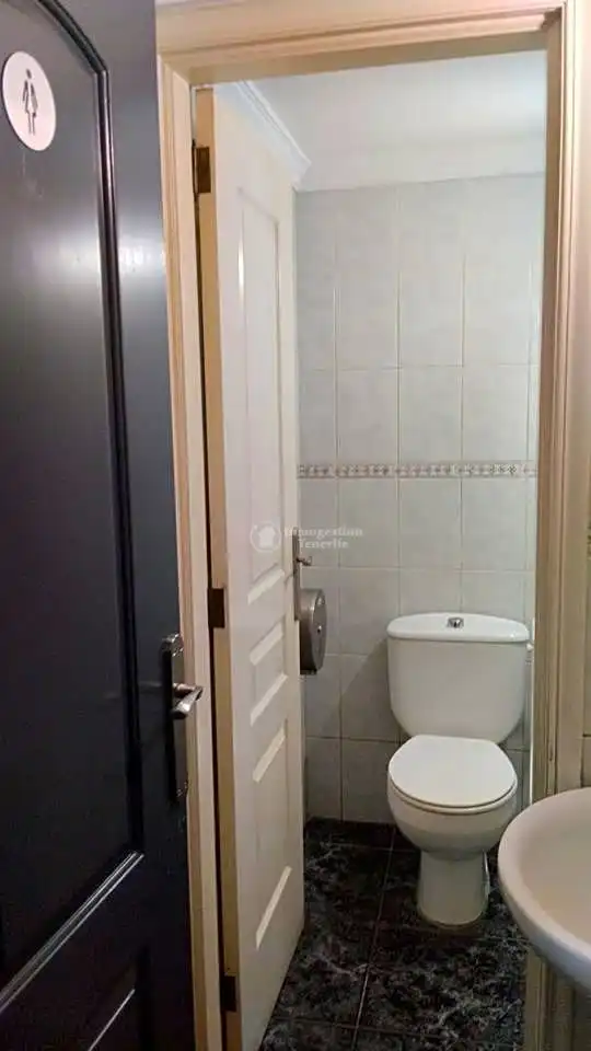 Baño de Local de alquiler en Arona con Amueblado