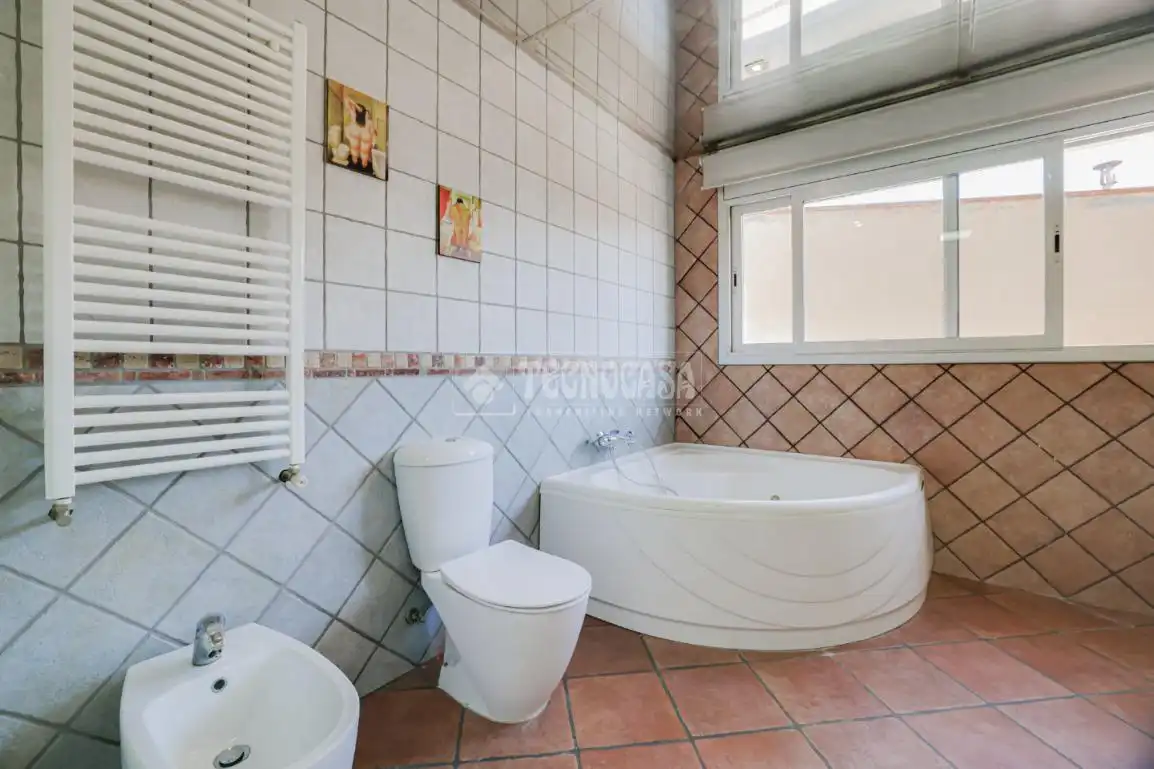 Badezimmer von Wohnung zum Verkauf in Terrassa mit Heizung und Terrasse