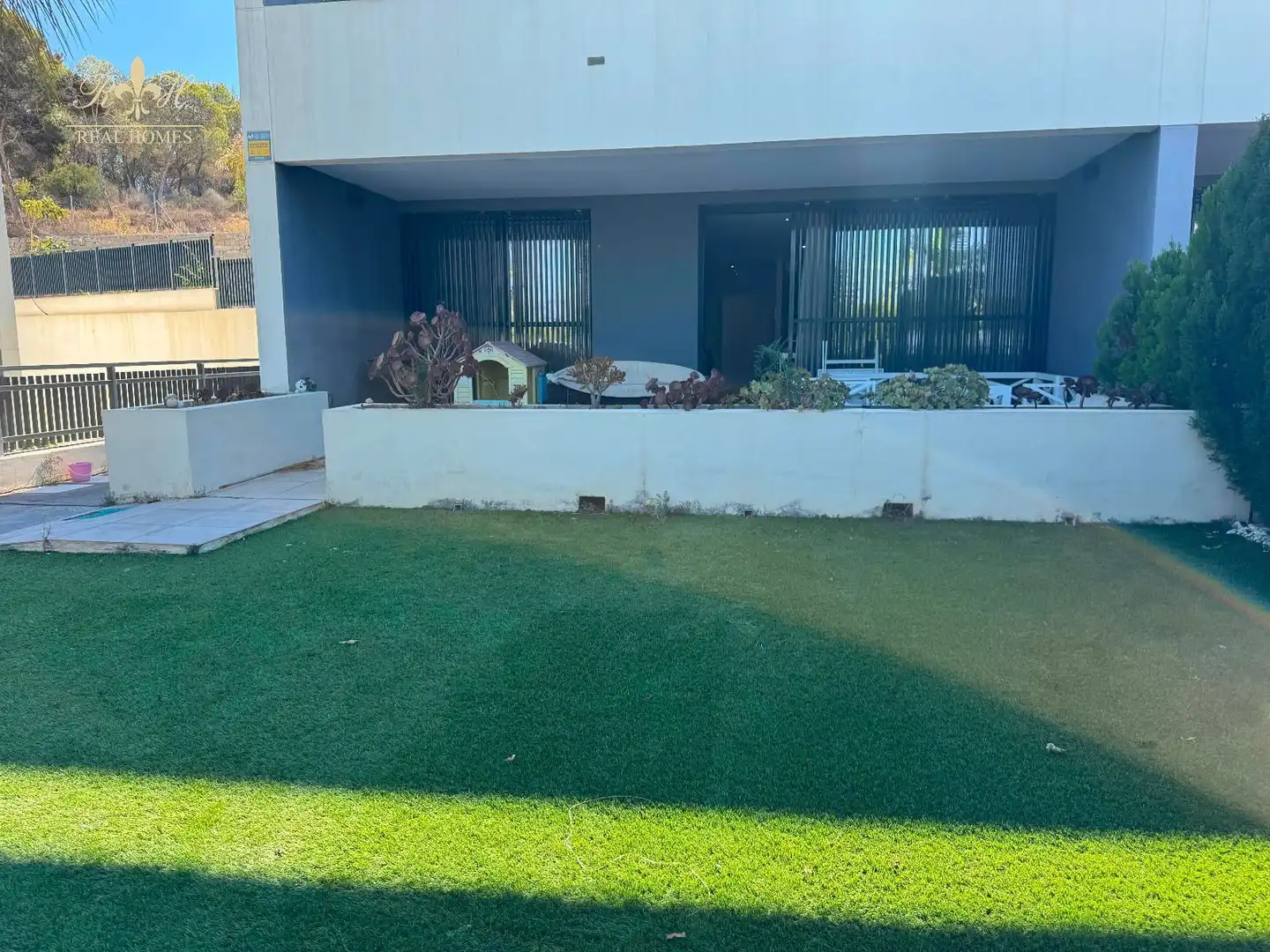 Garden of Detached homes for sale in L'Alfàs del Pi  with Air Conditioner, Heating and Private garden