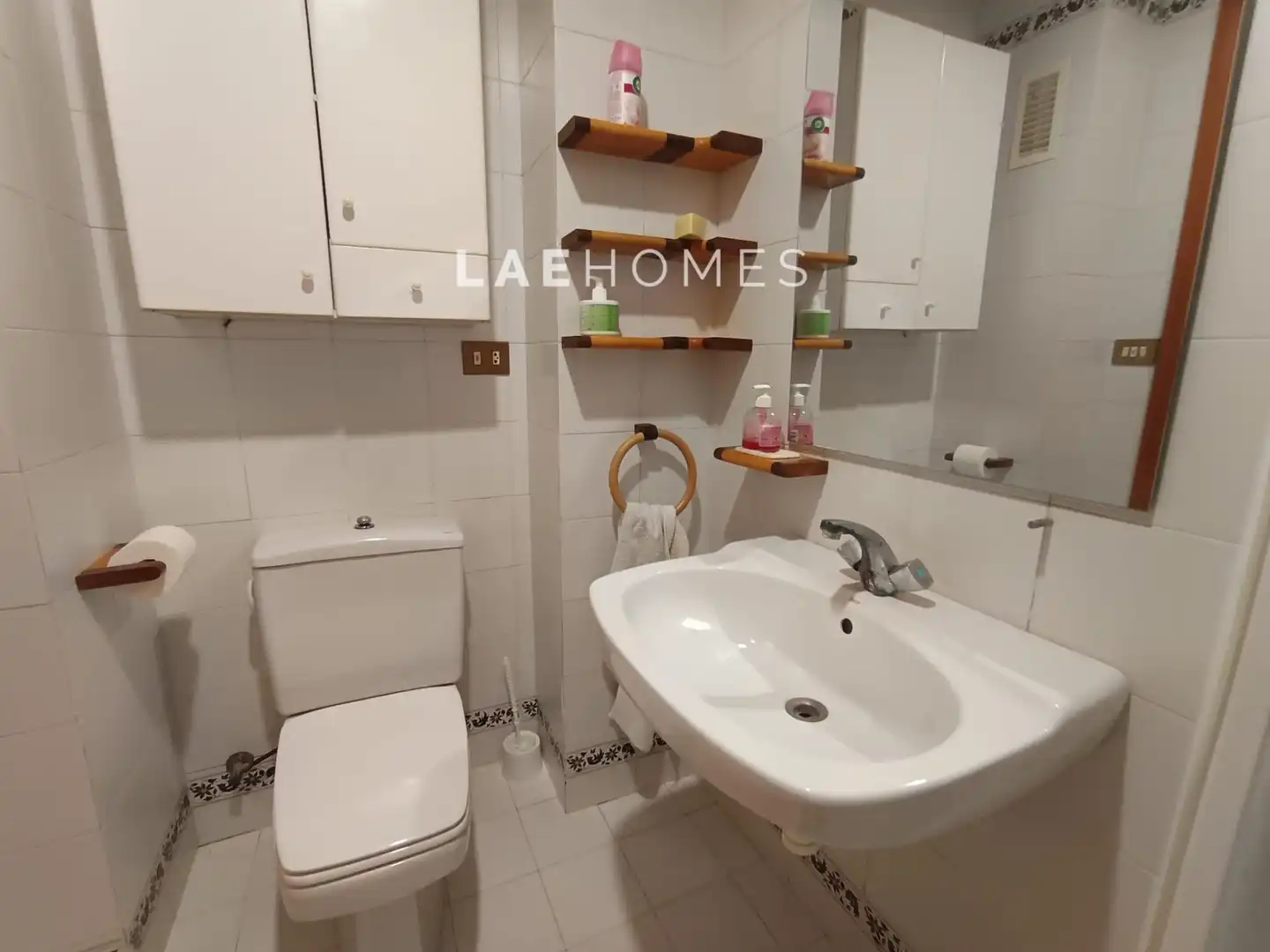 Bathroom of Apartments for rent in Benicasim / Benicàssim  with Air Conditioner, Terrace and Furnished