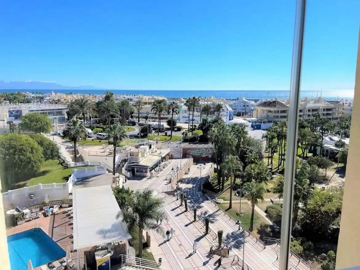 Vista exterior de Pis de lloguer en Puerto Marina