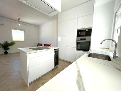 Kitchen of Flat for sale in  Madrid Capital  with Air Conditioner and Terrace