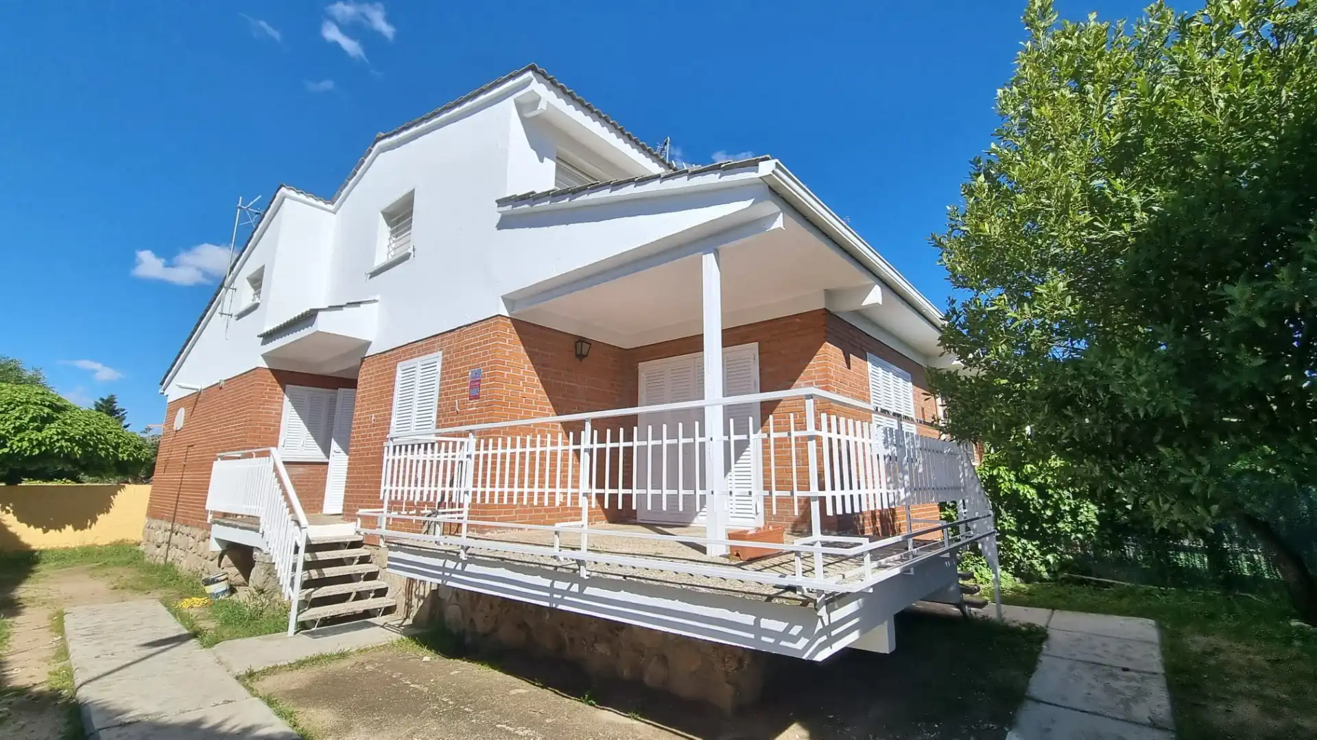 Exterior view of Detached homes for sale in Moralzarzal  with Heating, Private garden and Terrace
