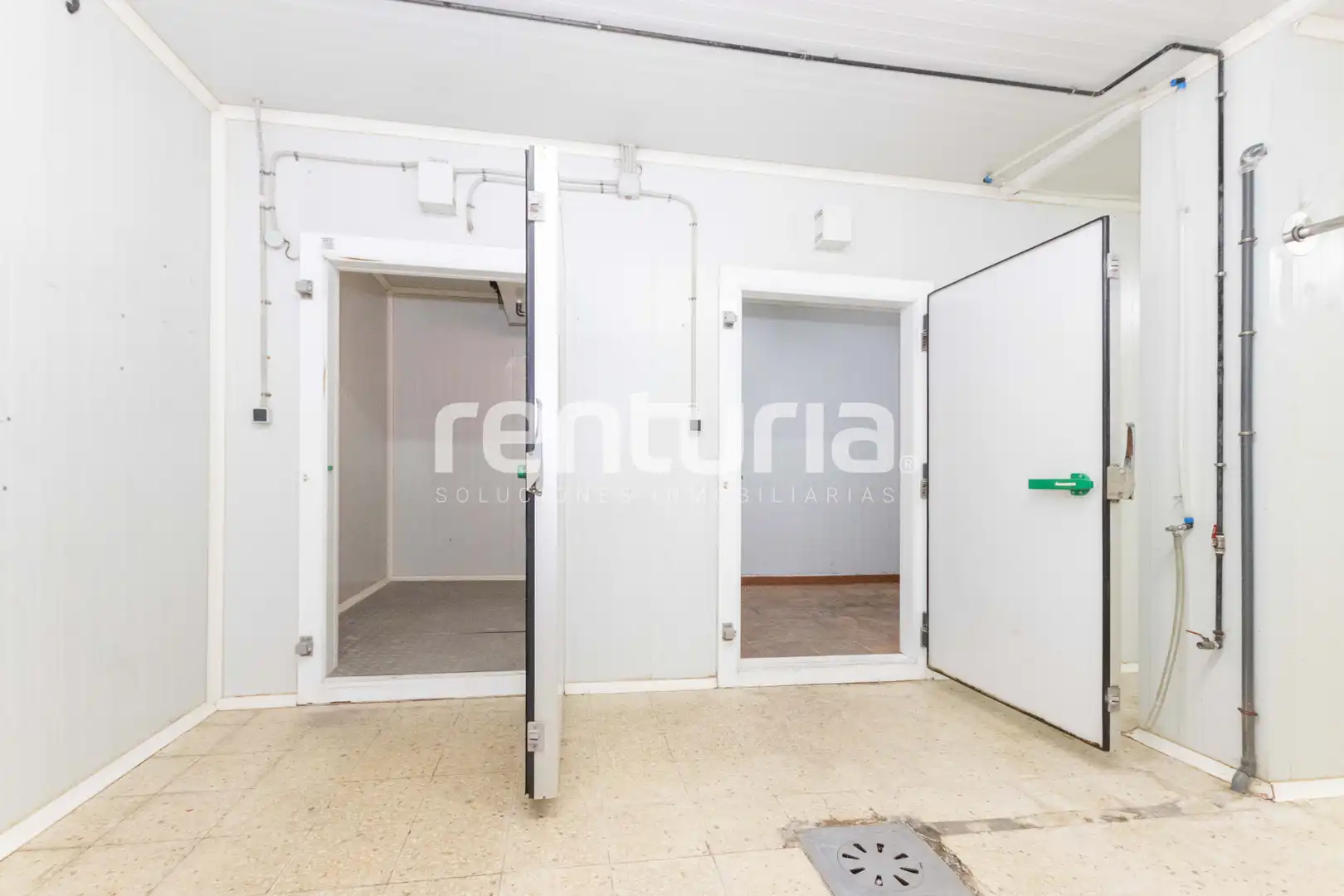 Local en venta en Valencia con Aire acondicionado y Amueblado