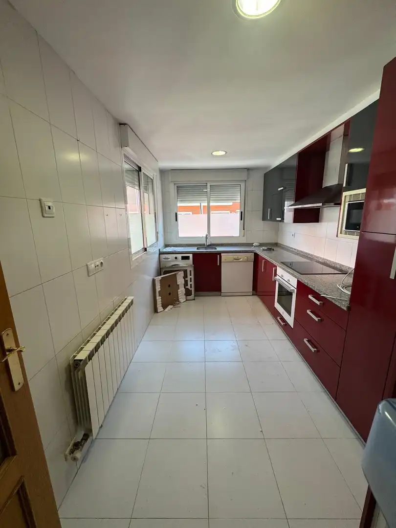 Cocina de Casa adosada en venta en Arroyo de la Encomienda con Calefacción, Terraza y Trastero