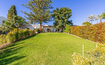 Jardí de Casa o xalet en venda en Marbella amb Aire condicionat, Calefacció i Jardí privat