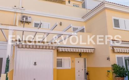 Exterior view of House or chalet for sale in Cullera  with Terrace, Swimming Pool and Balcony