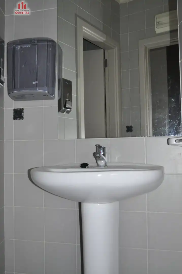 Gewerbefläche zur Miete in San Cibrao das Viñas, imagen 11