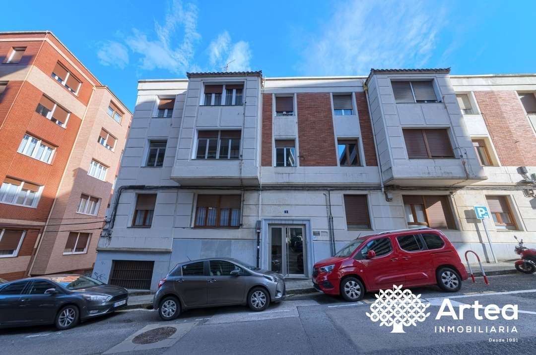 Vista exterior de Piso en venta en Bilbao  con Calefacción y Amueblado