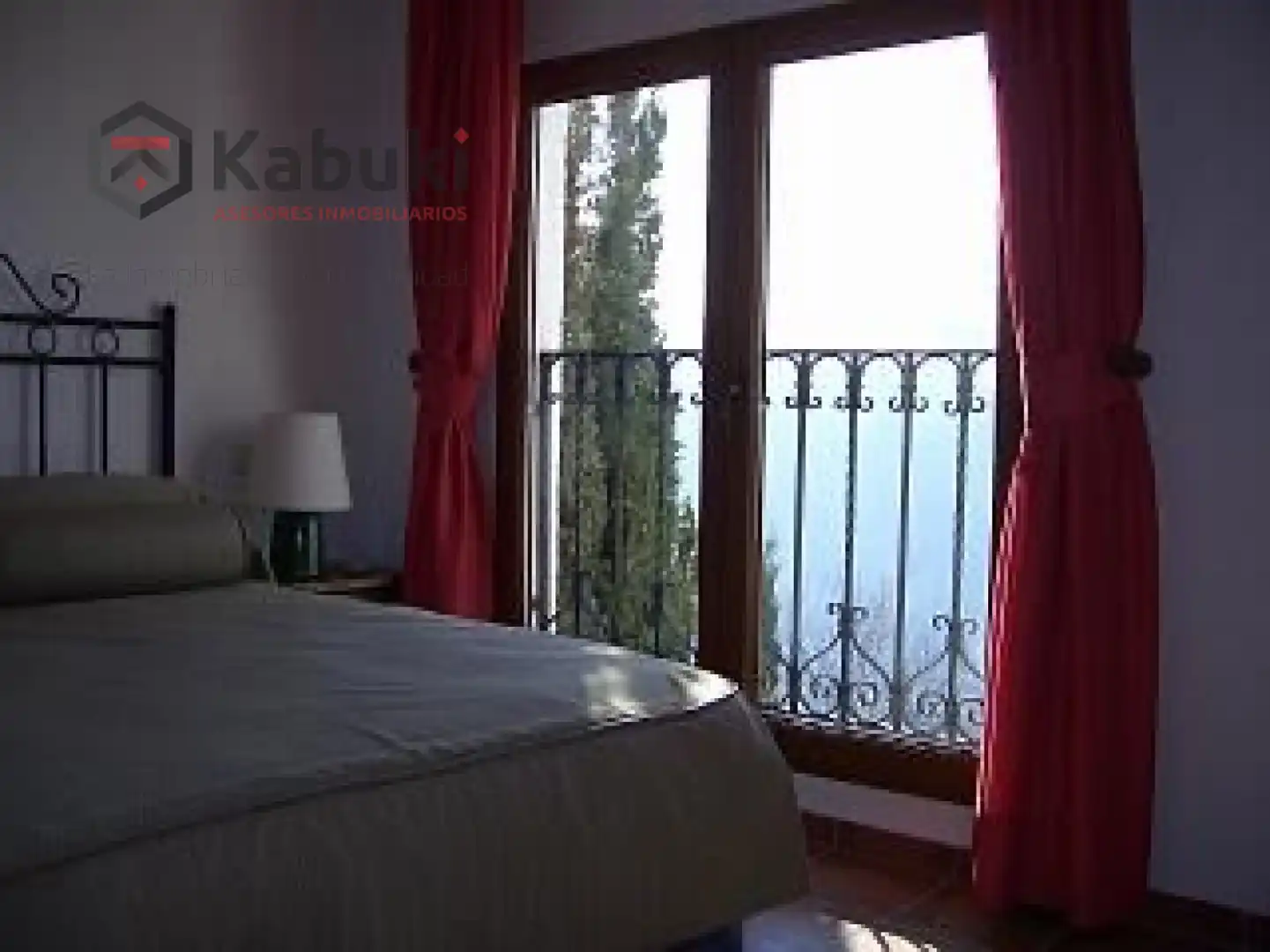 Bedroom of Flat for rent in Granada  with Air Conditioner, Heating and Terrace