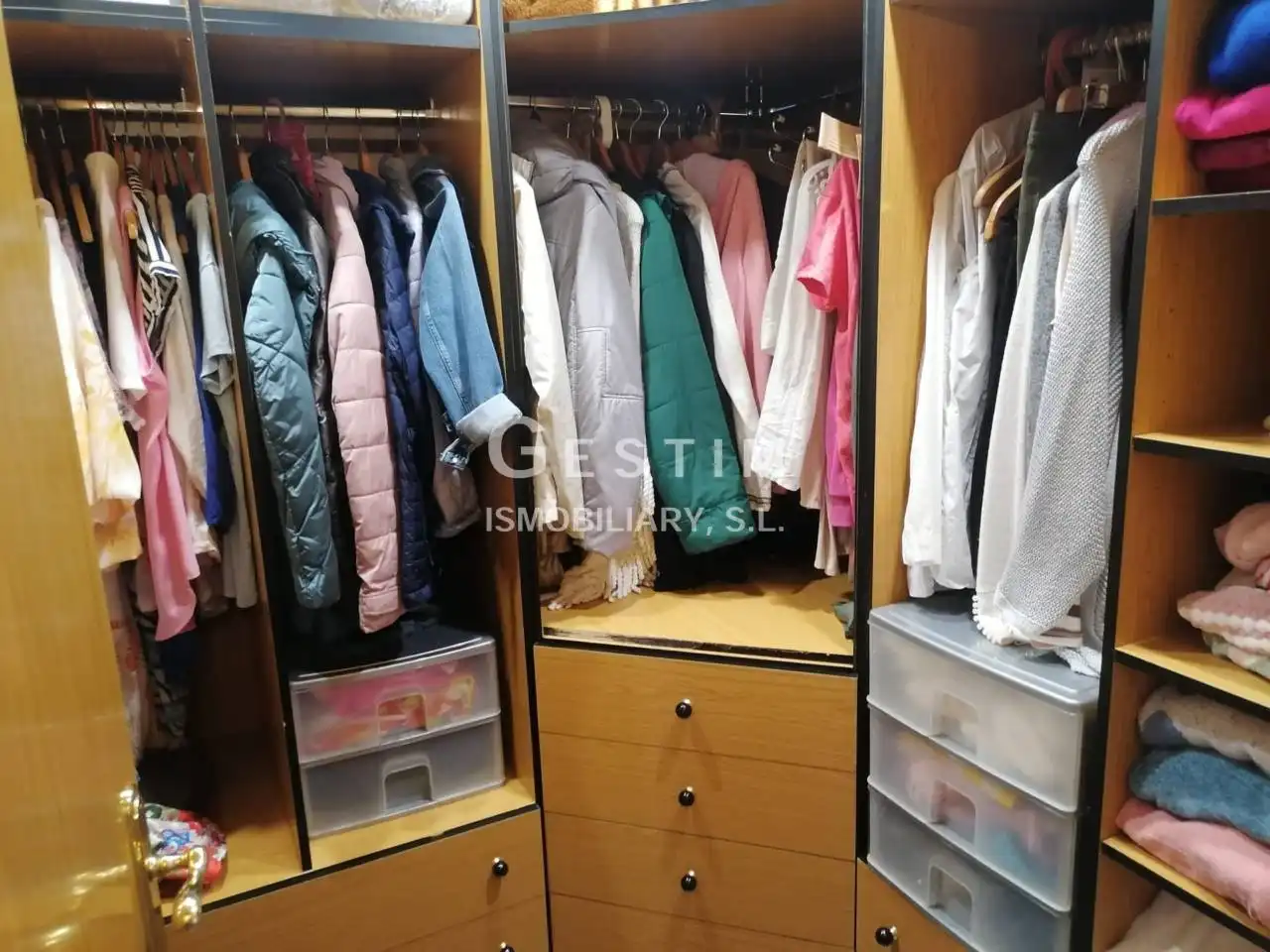 Piso en venta en Manlleu con Calefacción, Terraza y Balcón