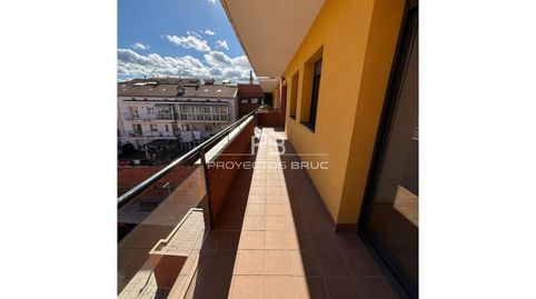 Foto 2 de Pis en venda a Llevant, Igualada