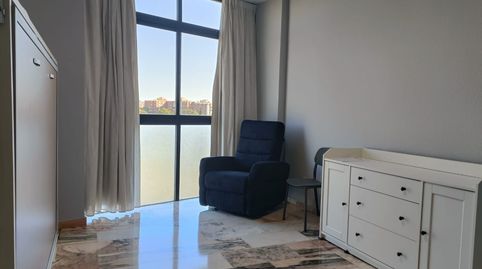 Foto 5 de Estudio de alquiler en Avenida Alcalde Luis Uruñuela, Parque Alcosa, Sevilla Capital