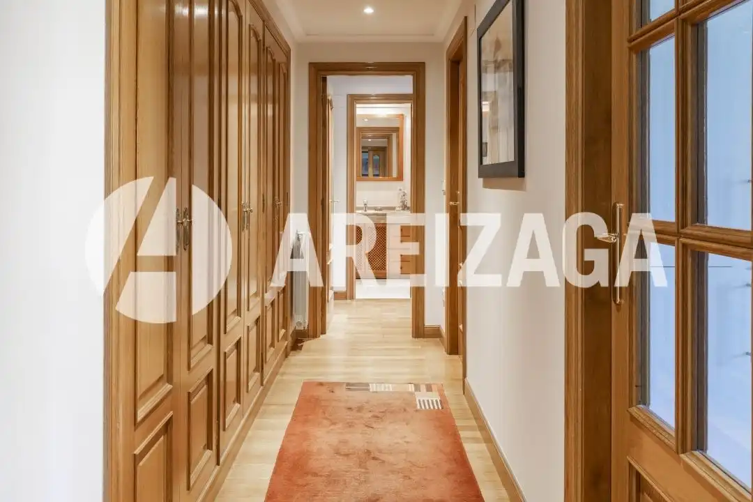 Flat for sale in Donostia - San Sebastián   with Heating, Terrace and Storage room
