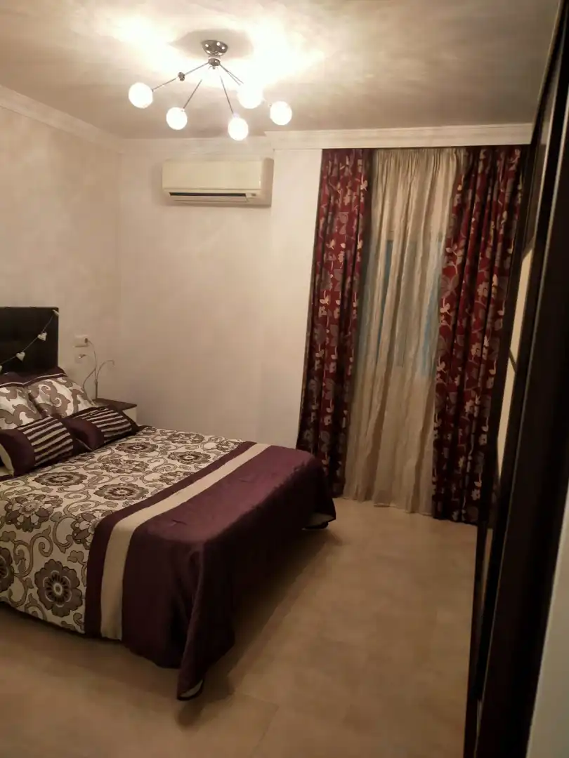 Habitación de Piso de alquiler en Málaga con Aire acondicionado, Amueblado y Horno