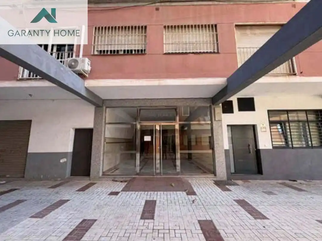 Flat with balcony for sale in Cruz de Humilladero, imagen 2