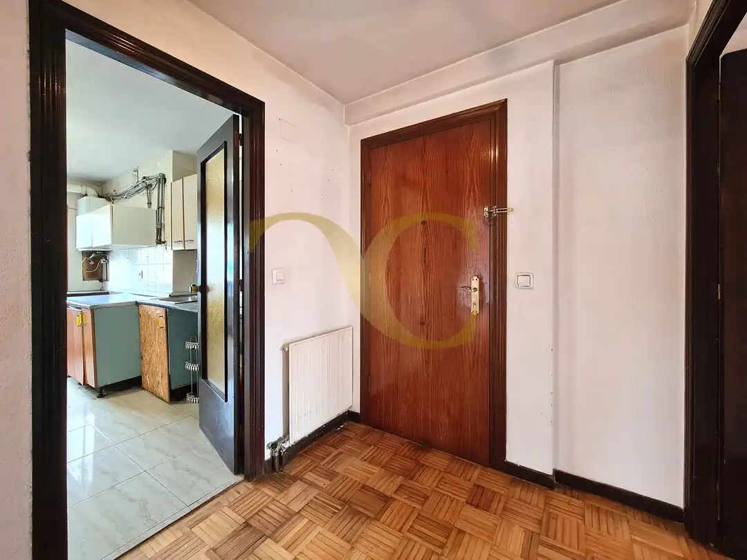 Flat for sale in Oviedo   with Heating and Private garden