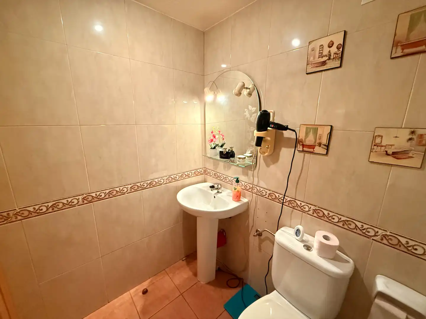 Badezimmer von Wohnung zum Verkauf in Madrid mit Heizung, Terrasse und Abstellraum