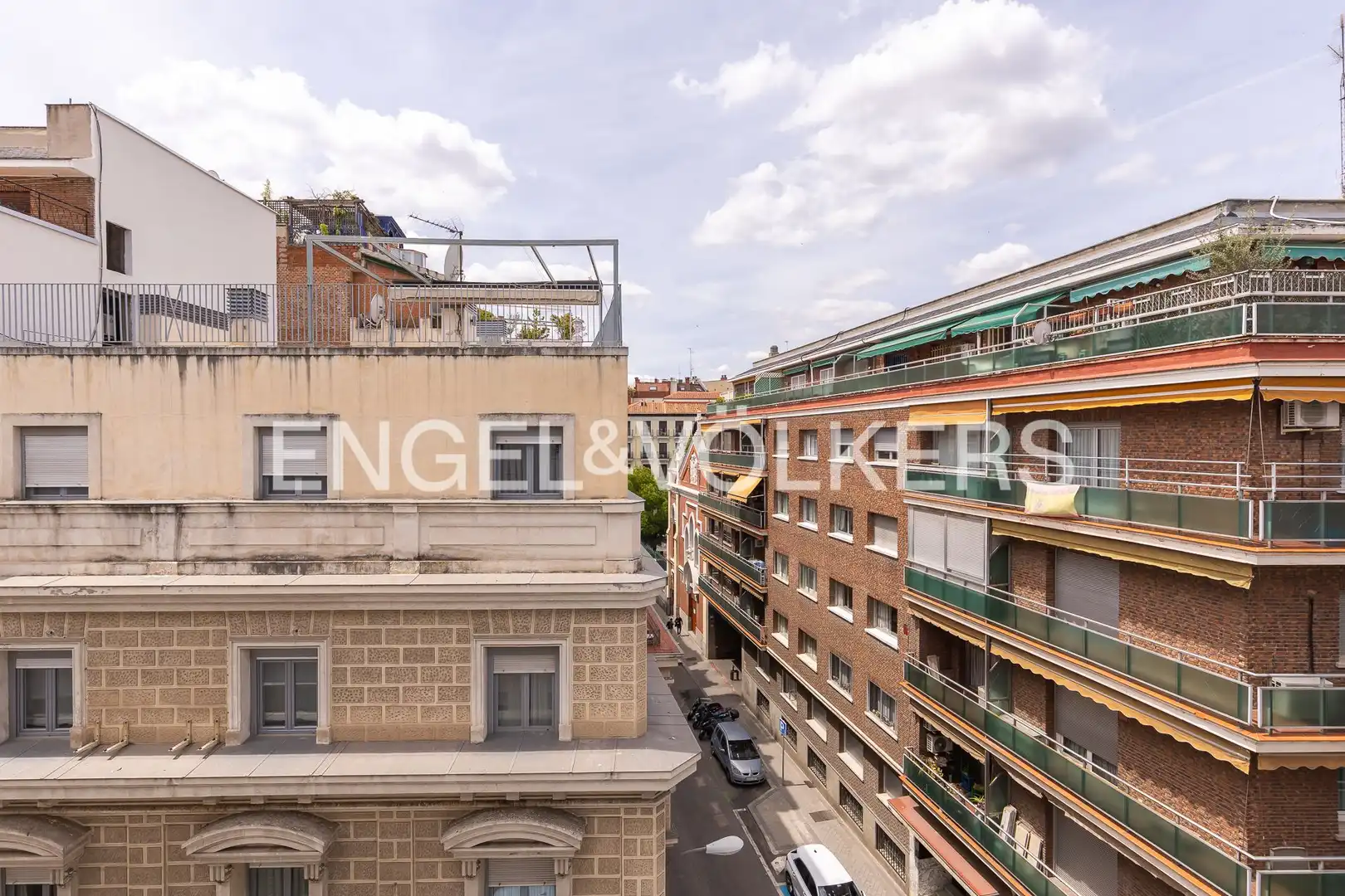 Exterior view of Flat for rent in Madrid  with Air Conditioner, Heating and Storage room