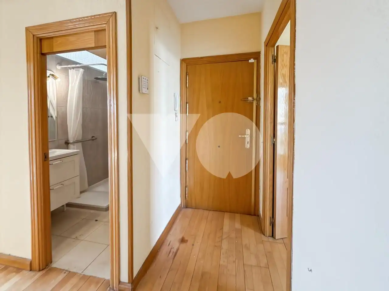 Flat for sale in Madrid  with Air Conditioner, Heating and Terrace