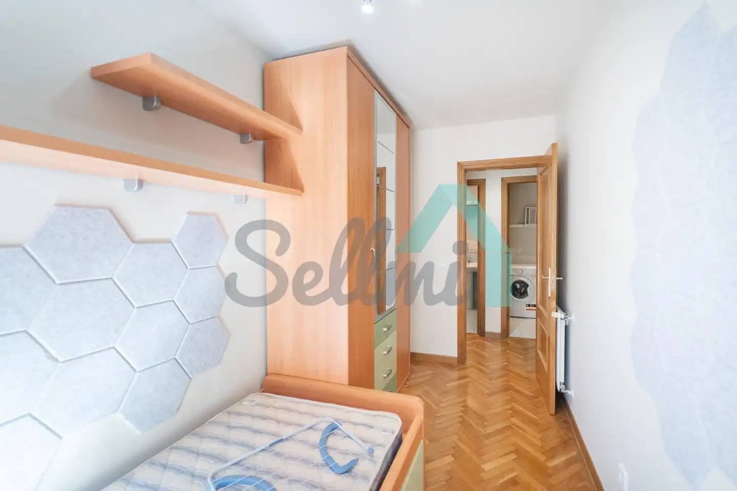 Bedroom of Flat for rent in Oviedo   with Heating, Parquet flooring and Storage room