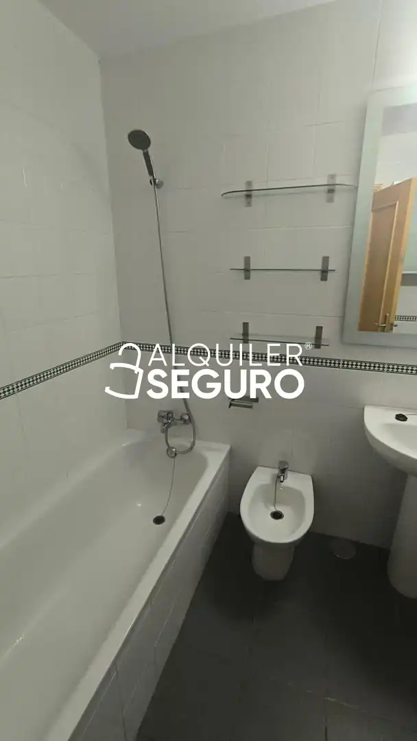Baño de Casa o chalet de alquiler en Gelves con Aire acondicionado