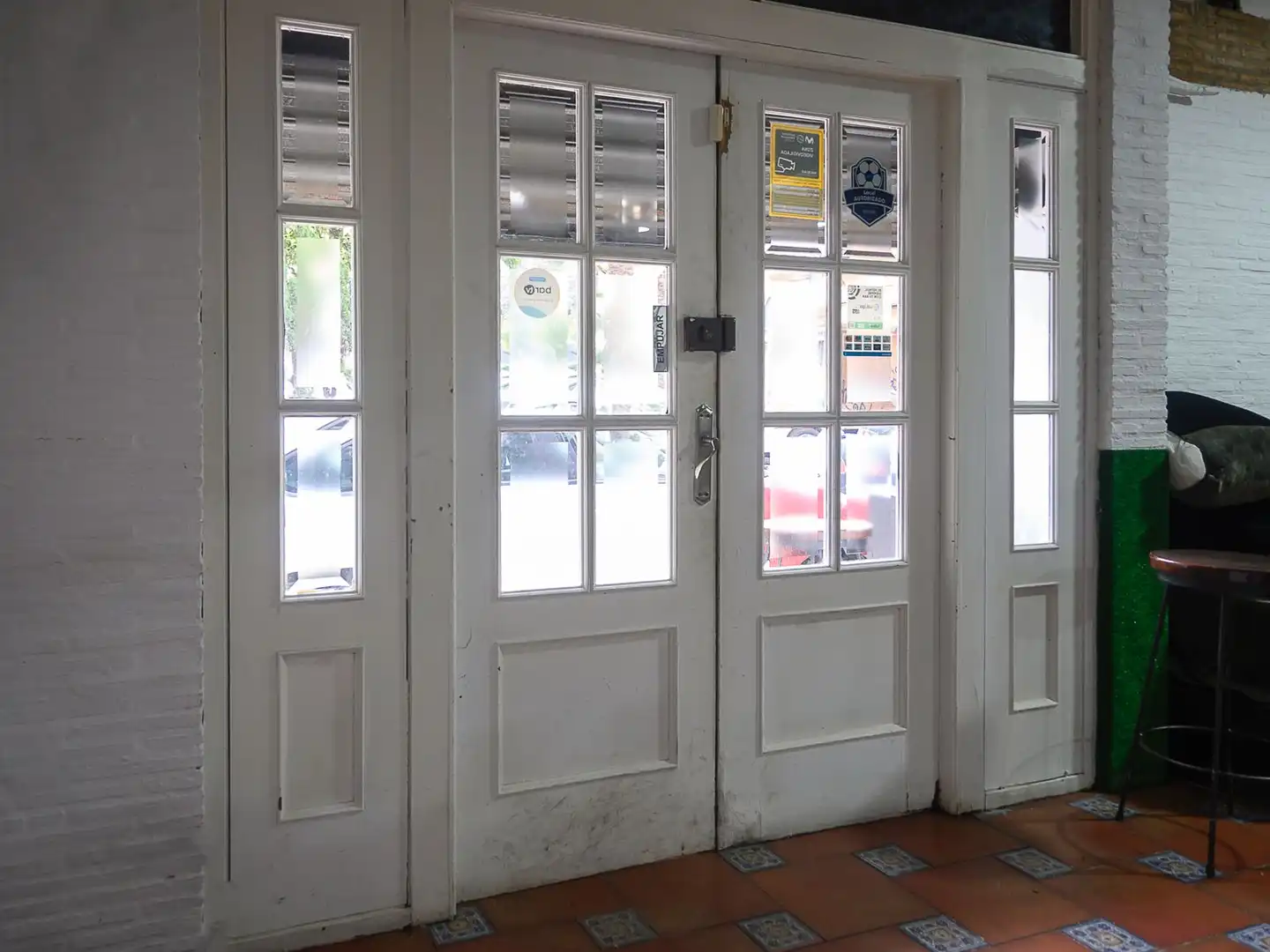 Local en venta en Manises