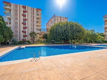 Pis amb piscina en venda a Gamonal, Edif. Iris