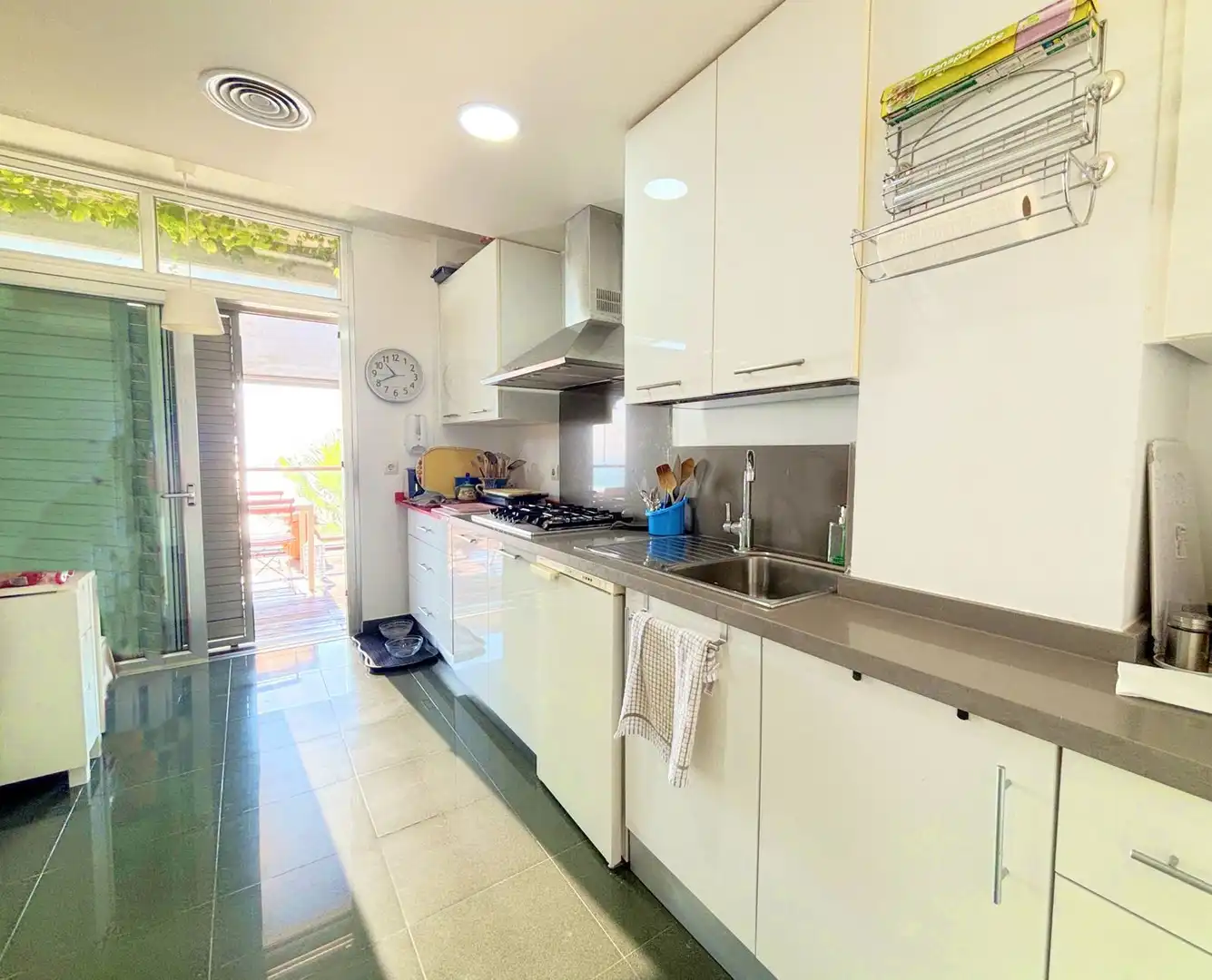 Cocina de Ático en venta en Manilva con Aire acondicionado, Terraza y TV