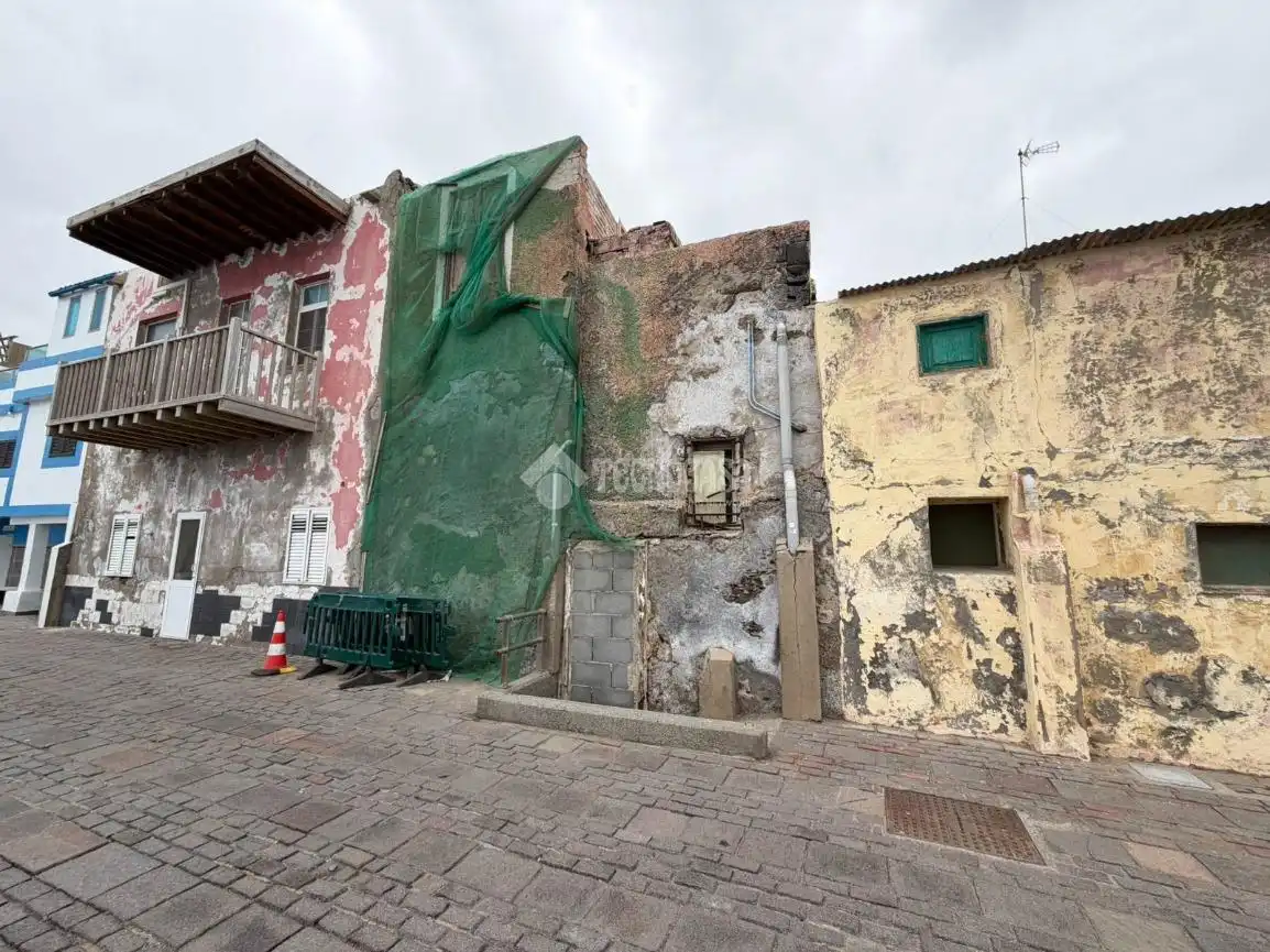 Vista exterior de Casa adosada en venda en Las Palmas de Gran Canaria